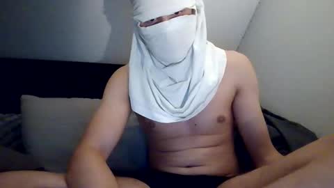 lensor77 online show from November 6, 11:41 pm