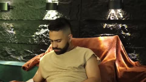 Leo  Diaz online show from September 30, 2:40 am