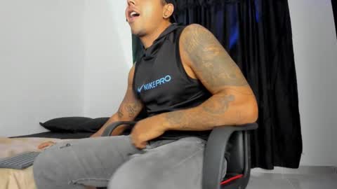 leonidas1.1 online show from March 21, 2:15 am