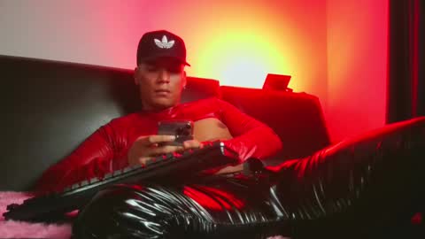 Snapshot of leonnardojaramillo chatting on March 8, 11:39 pm Lenardo jaramillo online show from March 8, 11:39 pm