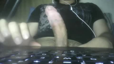 leoonel_95 online show from April 20, 4:15 am
