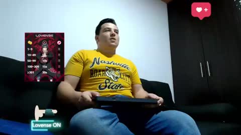 leoreem_ online show from July 9, 2:27 am