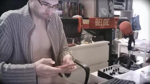 Snapshot of lestat_82 chatting on December 25, 4:22 pm Vampiro Diurno online show from December 25, 4:22 pm