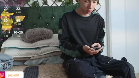 Levi  online show from January 13, 1:39 pm