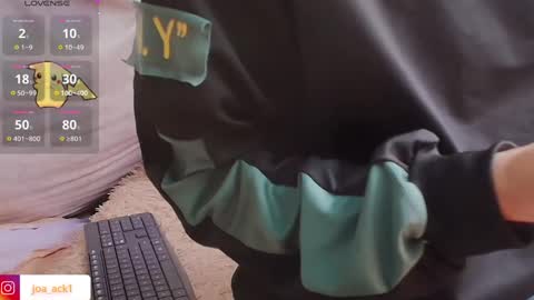 Levi  online show from February 23, 3:15 pm