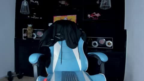 LevySteven online show from December 12, 6:03 am