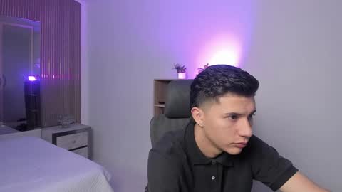 Liam Smith online show from September 23, 12:37 pm