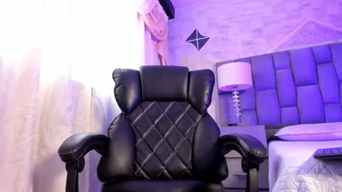 Liam Smith online show from October 6, 12:32 pm