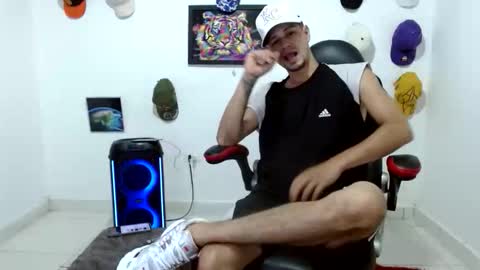 Andres online show from June 5, 10:26 pm