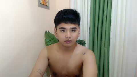liam_anthonyxx online show from November 2, 1:04 pm