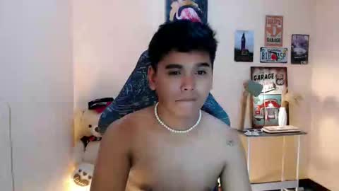 liam_anthonyxx online show from October 15, 4:36 pm