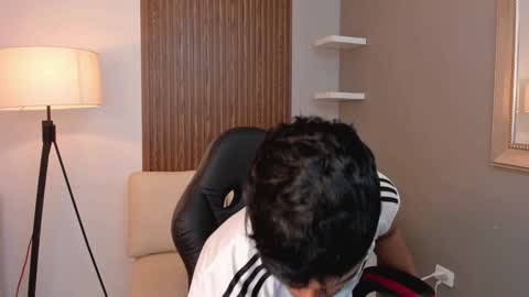 Liam Collins online show from December 28, 11:41 am