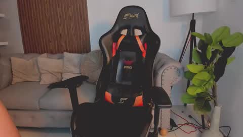 Liam Collins online show from October 1, 11:58 am