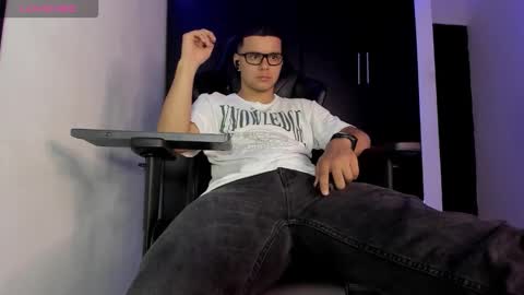 Liam online show from March 20, 1:09 am