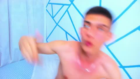 Liam scott77 online show from December 23, 2:42 am