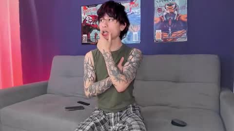 Liam online show from December 15, 11:35 pm