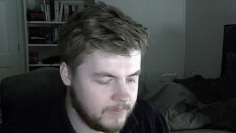 Liam Fox online show from February 16, 1:36 am