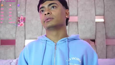 Liam online show from March 4, 3:24 am