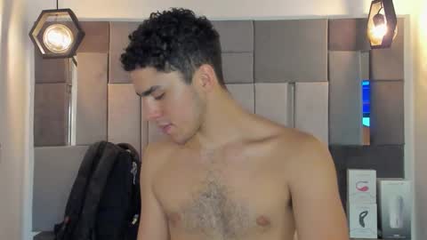 Liam online show from January 17, 4:43 pm