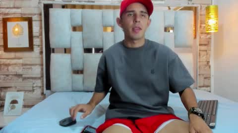 Lian online show from January 17, 7:27 pm