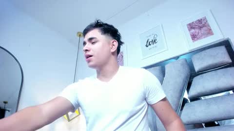 lianfox_ online show from March 9, 12:21 pm