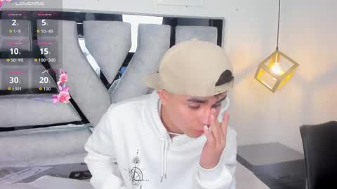 lianfox_ online show from November 1, 4:11 pm