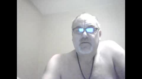 Snapshot of lightningx chatting on February 14, 11:32 pm lightningx online show from February 14, 11:32 pm