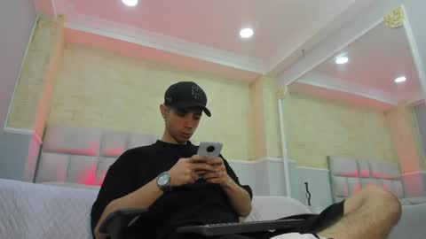 L I I A M online show from February 26, 5:42 am