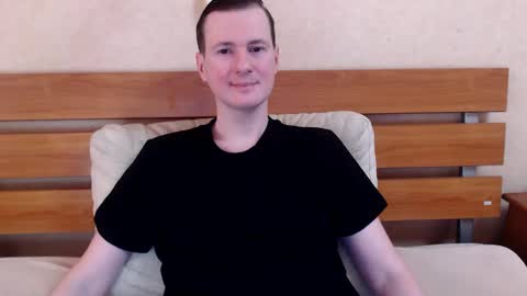 Snapshot of likeable_rogue chatting on February 7, 8:22 am Conor online show from February 7, 8:22 am