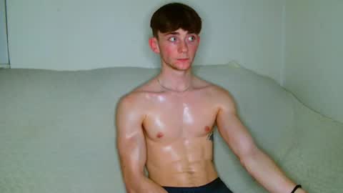 lilbearxxxx online show from March 18, 11:30 pm