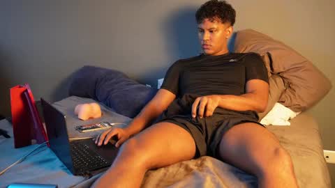 Dante online show from January 7, 11:15 am