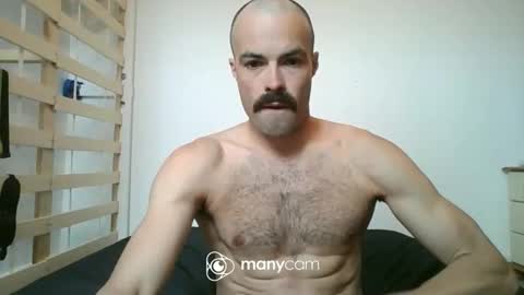 limyisgoddess32 online show from April 4, 2:25 pm