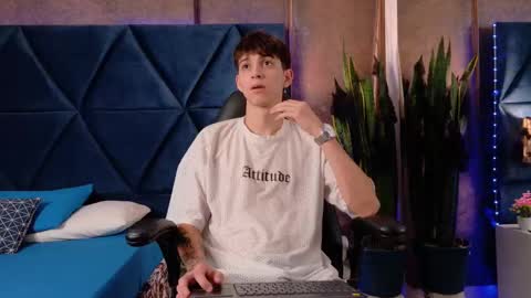 LION FOSTER online show from October 22, 12:20 pm