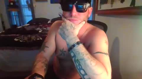 livingpuddle online show from December 16, 2:49 pm