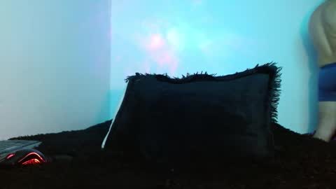 Snapshot of lliamm_2 chatting on October 21, 3:20 am lliamm 2 online show from October 21, 3:20 am