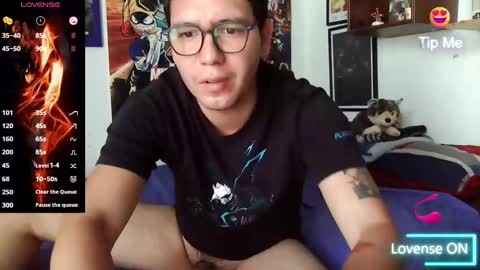 Lobo online show from October 4, 4:12 pm