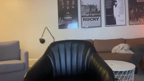 Snapshot of lockdownlove chatting on January 31, 3:00 pm lockdownlove online show from January 31, 3:00 pm