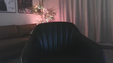 Snapshot of lockdownlove chatting on January 3, 4:22 am lockdownlove online show from January 3, 4:22 am