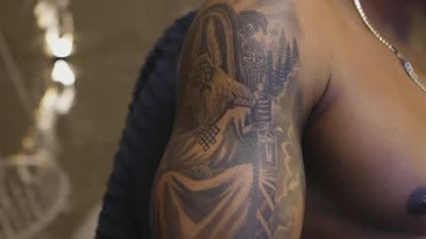 logan_varela online show from April 18, 7:07 pm