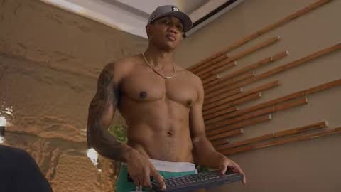 logan_varela online show from January 13, 10:36 pm