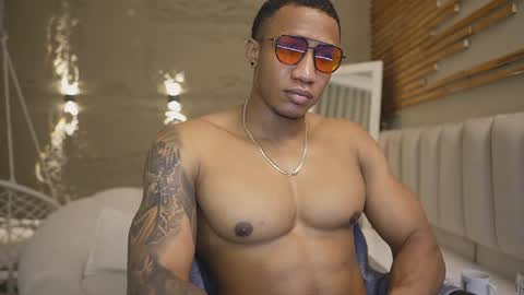 logan_varela online show from June 4, 3:29 pm