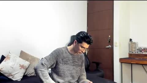 Snapshot of logannick chatting on October 22, 7:45 am Logan online show from October 22, 7:45 am