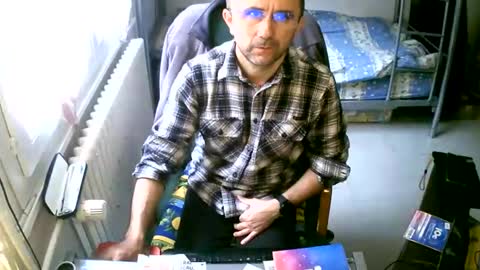 lokoum39 online show from December 3, 11:32 am