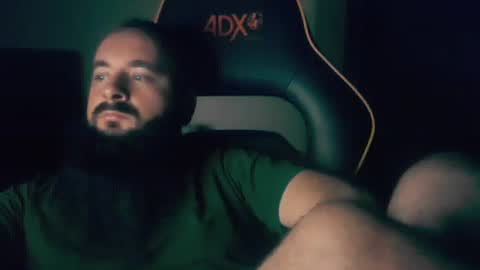 london_man1988 online show from October 26, 6:43 pm