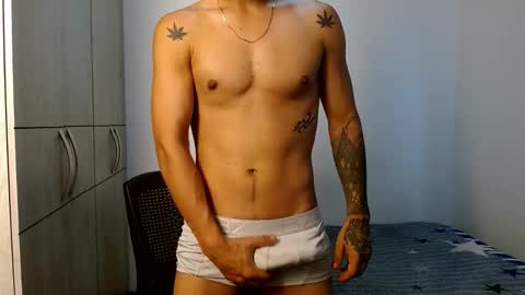 lonelydick2002 online show from February 16, 8:40 pm