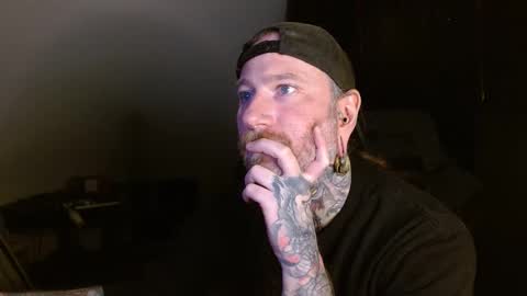 Snapshot of longhair021 chatting on January 6, 12:59 am longhair online show from January 6, 12:59 am