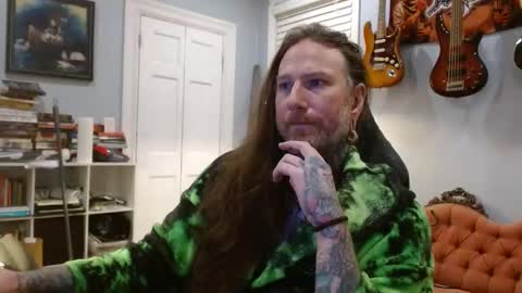 Snapshot of longhair021 chatting on October 26, 11:07 pm longhair online show from October 26, 11:07 pm