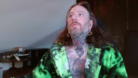 Snapshot of longhair021 chatting on January 14, 8:26 pm longhair online show from January 14, 8:26 pm