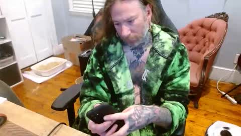 Snapshot of longhair021 chatting on October 22, 6:54 pm longhair online show from October 22, 6:54 pm