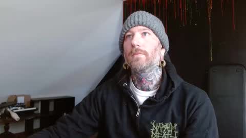 Snapshot of longhair021 chatting on January 15, 5:15 pm longhair online show from January 15, 5:15 pm